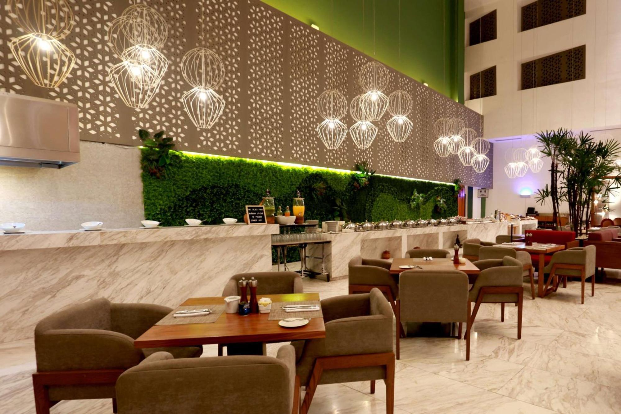 Hotel Wyndham Monterrey Ambassador Centro Exterior foto